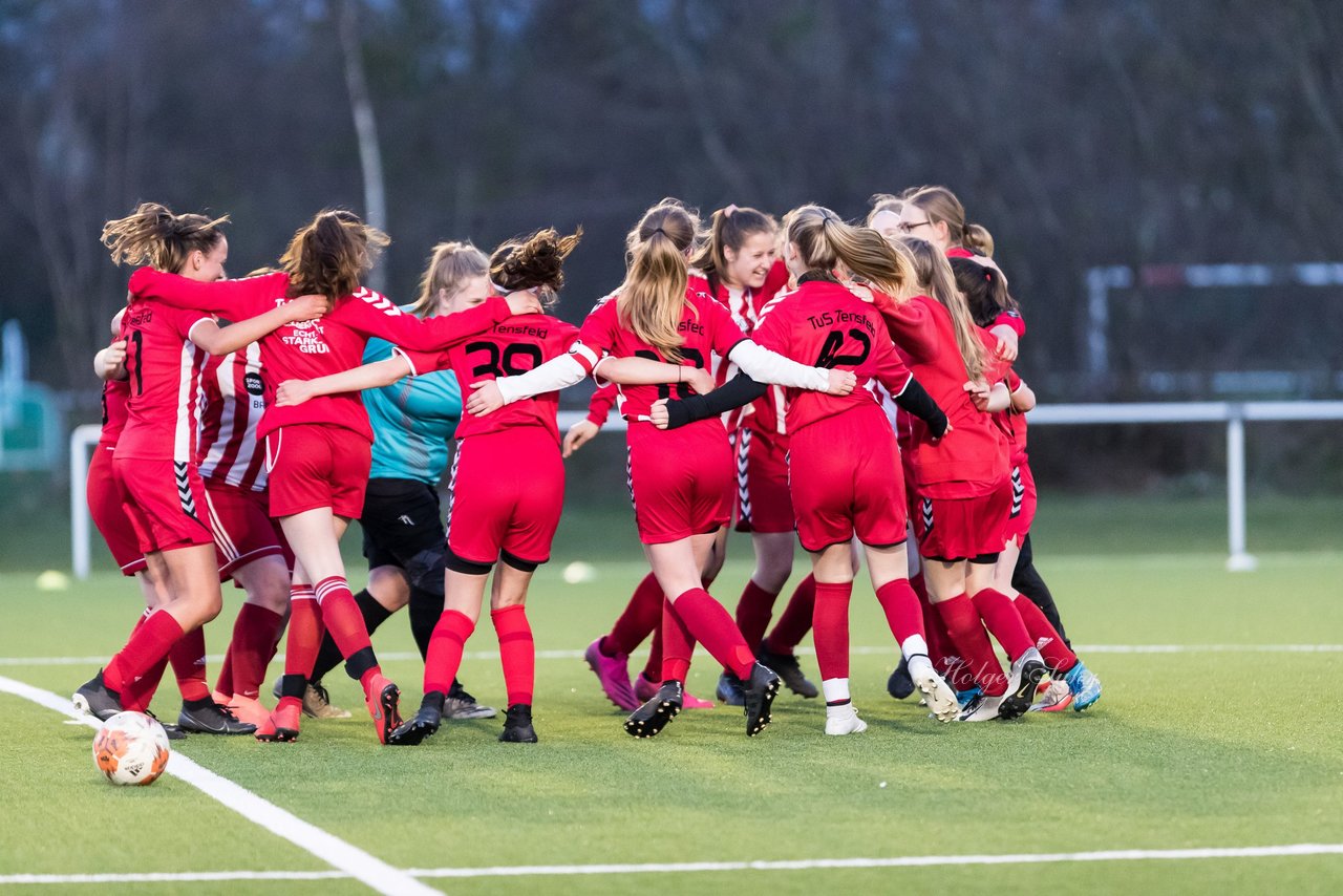 Bild 308 - wBJ SV Wahlstedt - TuS Tensfeld : Ergebnis: 0:1